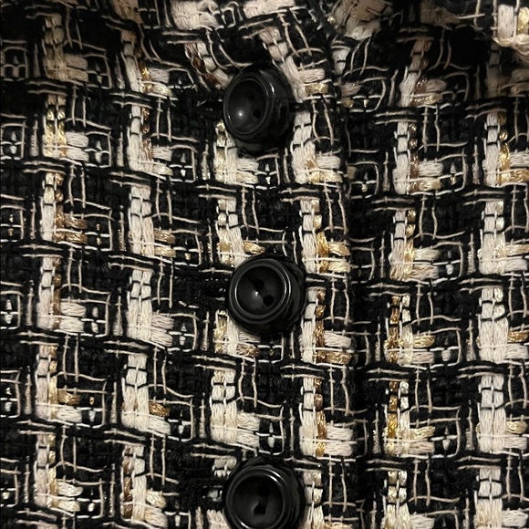 Classic Black, White & Gold Tweed Tailored Jacket size 4 - Picture 6 of 9